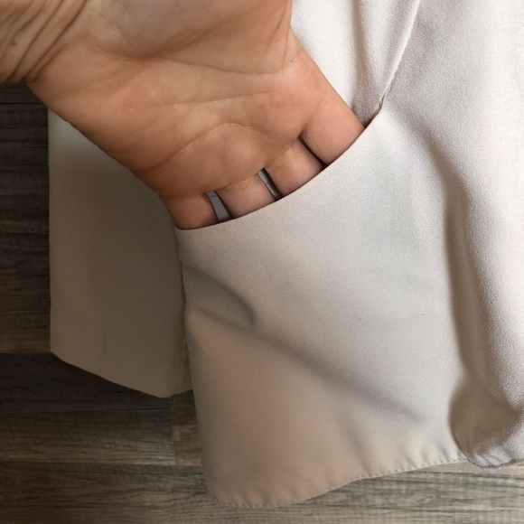 Dynamite Lightweight Cream Open Front Blazer Small - Picture 2 of 8